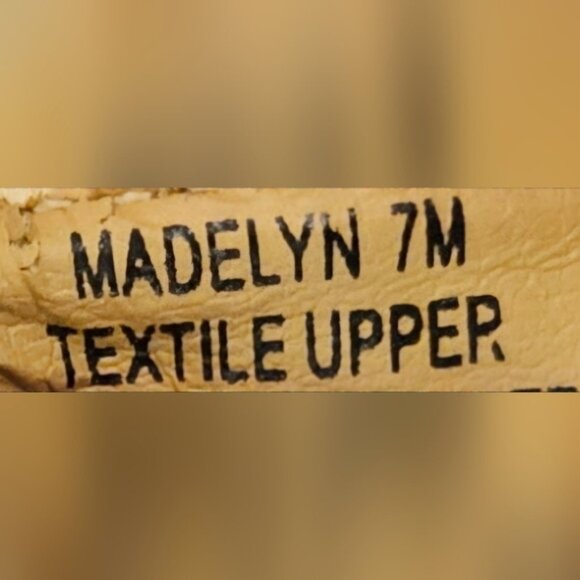 Me Too | Beige Strappy Sandals | Size 7M - Picture 5 of 7